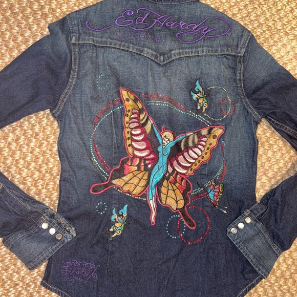 VTG Ed Hardy INSANE y2k butterfly embroidered pearl snap denim shirt size m - Picture 7 of 15